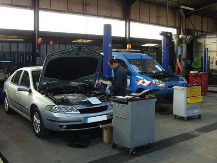 Travaux de réparation carrosserie auto Tullins